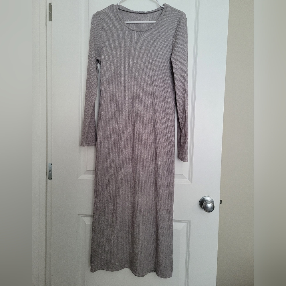 🎉3 for $30 Long Ribbed Dress size medium by Ripe